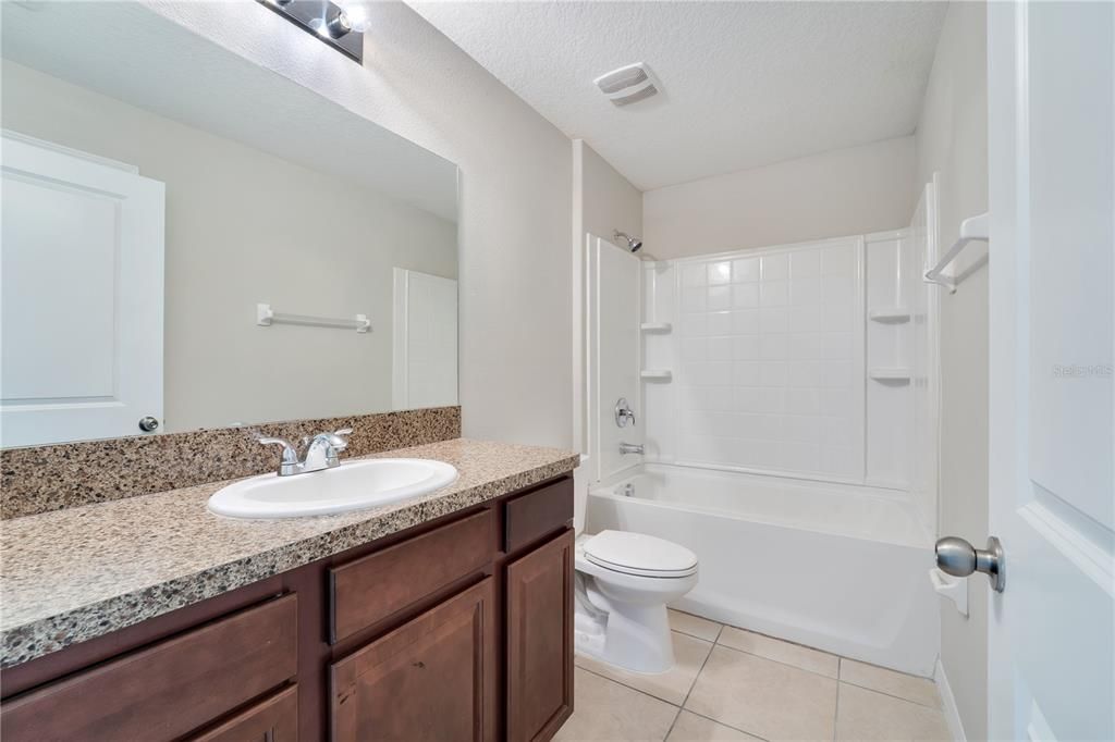 For Sale: $299,900 (4 beds, 2 baths, 1918 Square Feet)