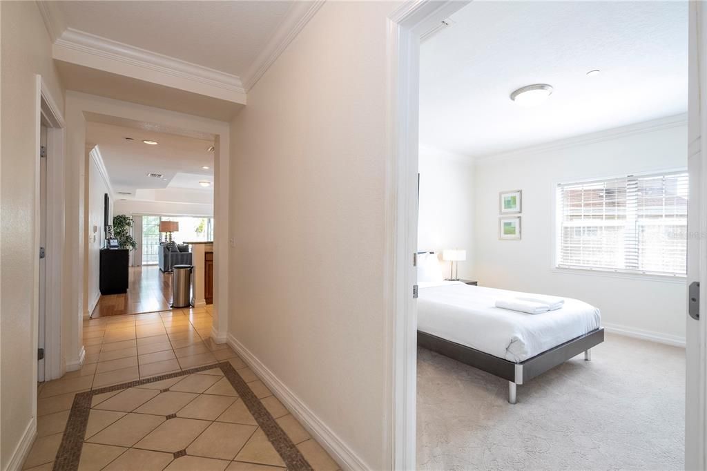 For Sale: $320,000 (3 beds, 3 baths, 1755 Square Feet)