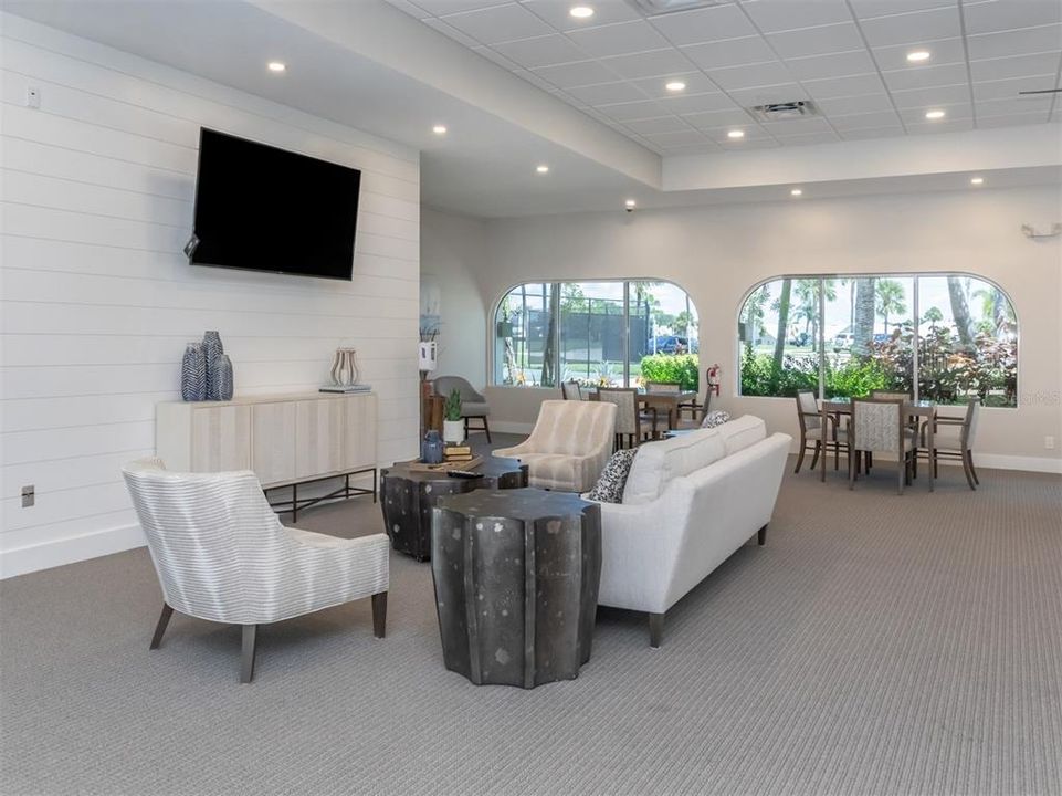 For Sale: $674,000 (3 beds, 2 baths, 2346 Square Feet)