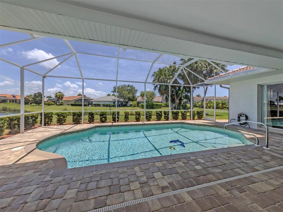 For Sale: $674,000 (3 beds, 2 baths, 2346 Square Feet)