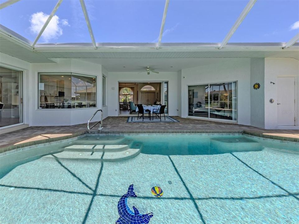 For Sale: $674,000 (3 beds, 2 baths, 2346 Square Feet)