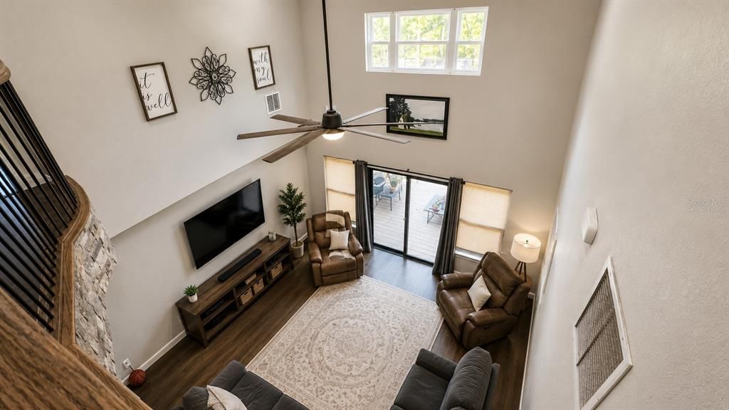 En Venta: $549,900 (5 camas, 2 baños, 3000 Pies cuadrados)