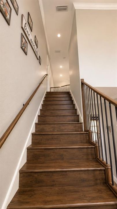 En Venta: $549,900 (5 camas, 2 baños, 3000 Pies cuadrados)