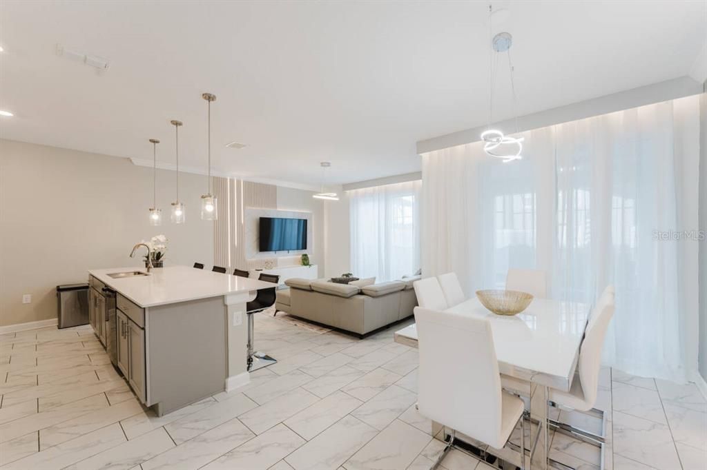 For Rent: $3,500 (4 beds, 3 baths, 1914 Square Feet)