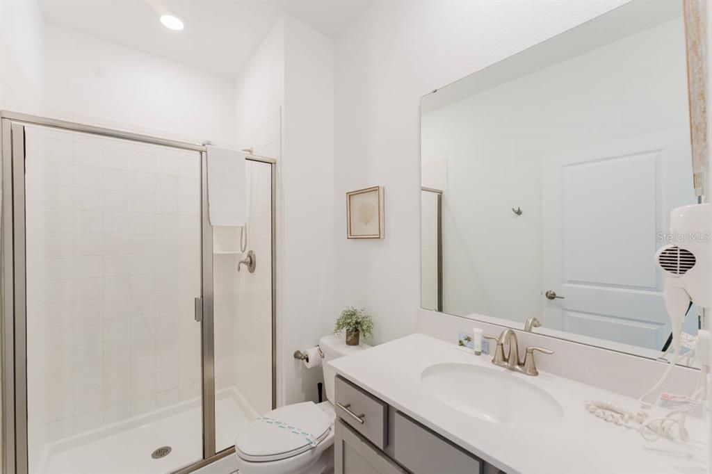 For Rent: $3,500 (4 beds, 3 baths, 1914 Square Feet)