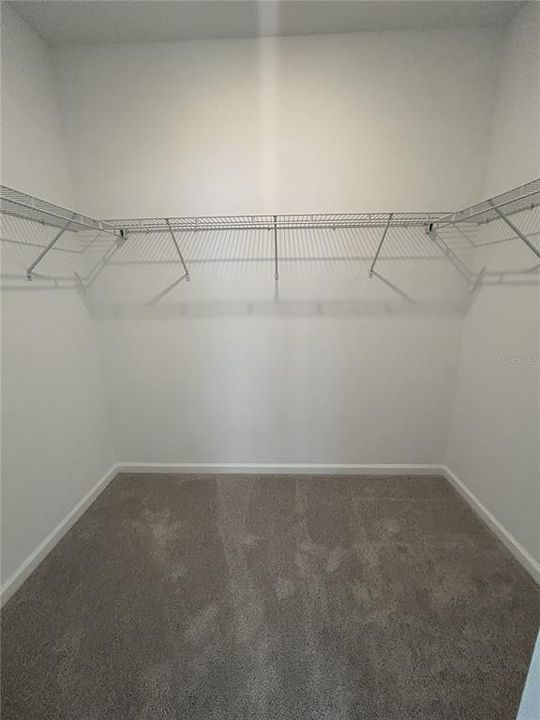 For Rent: $2,050 (3 beds, 2 baths, 1787 Square Feet)