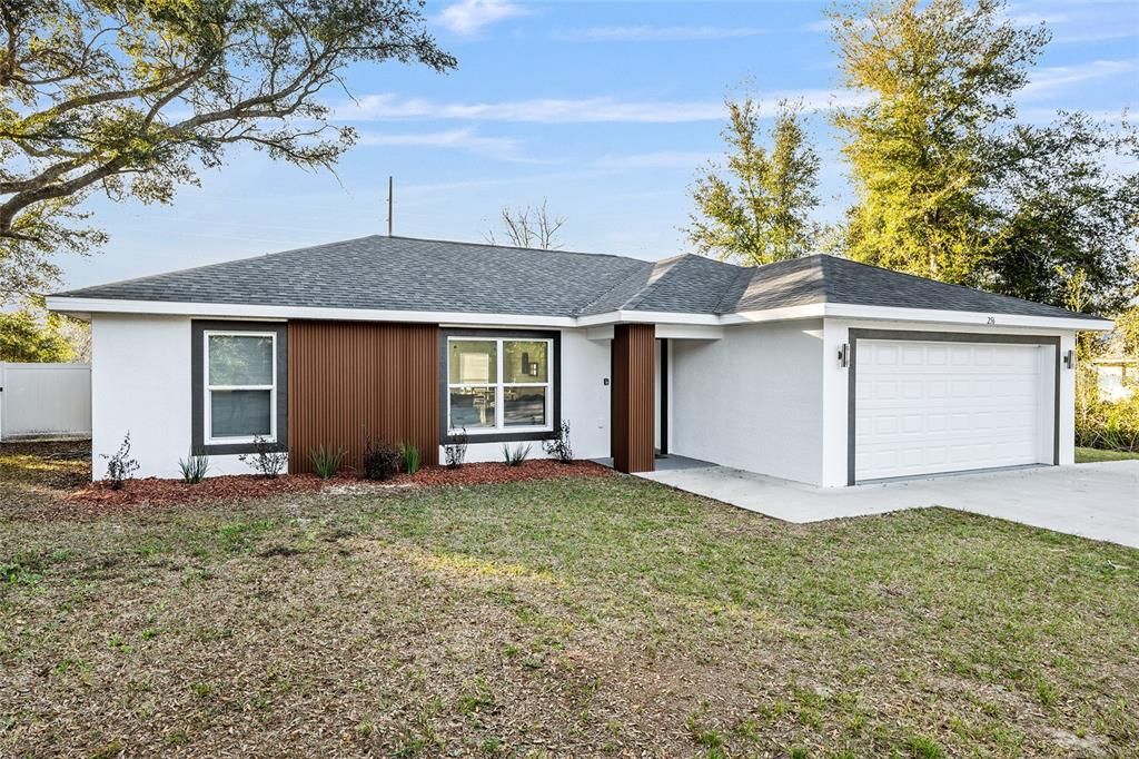 For Sale: $265,000 (3 beds, 2 baths, 1267 Square Feet)