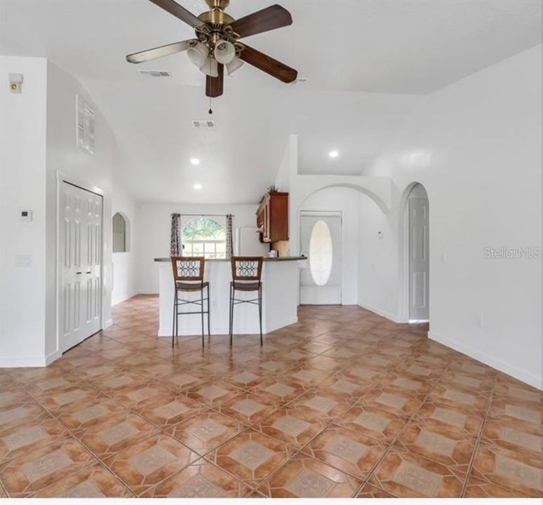 For Sale: $314,000 (3 beds, 2 baths, 1442 Square Feet)