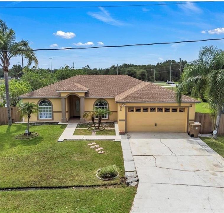 For Sale: $314,000 (3 beds, 2 baths, 1442 Square Feet)