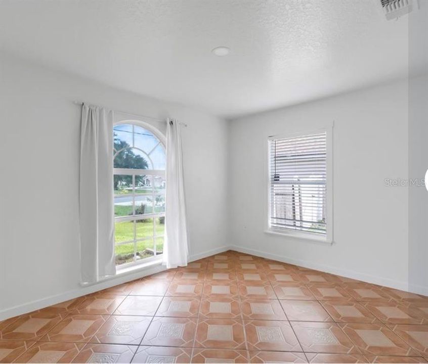 For Sale: $314,000 (3 beds, 2 baths, 1442 Square Feet)