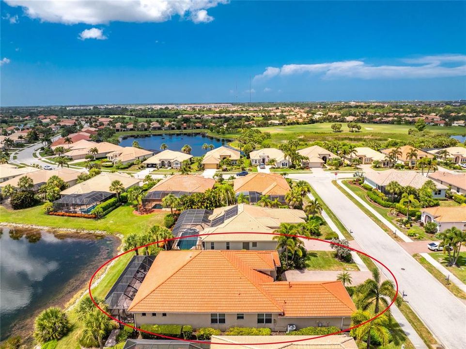 En Venta: $635,000 (3 camas, 3 baños, 2545 Pies cuadrados)