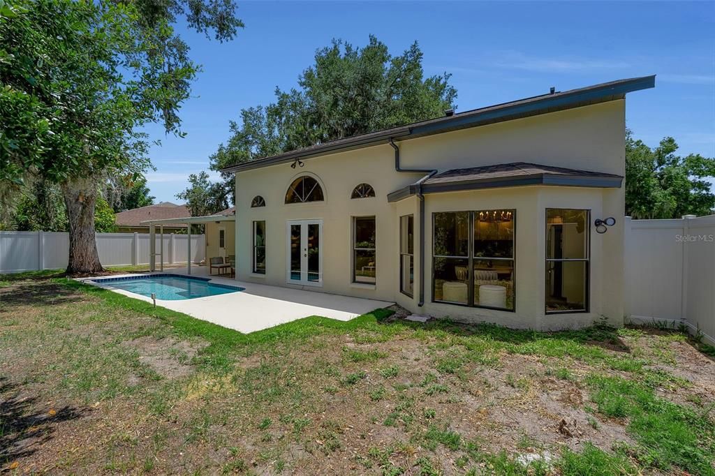 For Sale: $548,000 (3 beds, 2 baths, 1834 Square Feet)