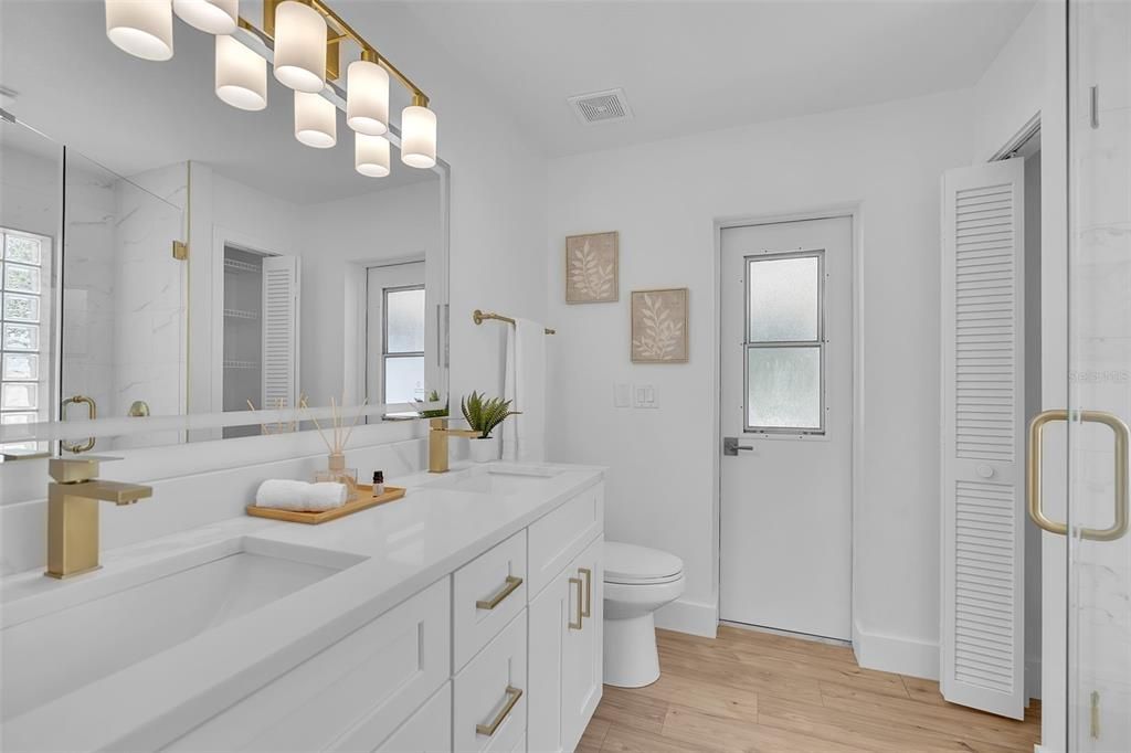 For Sale: $548,000 (3 beds, 2 baths, 1834 Square Feet)