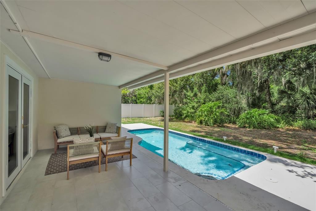 For Sale: $548,000 (3 beds, 2 baths, 1834 Square Feet)
