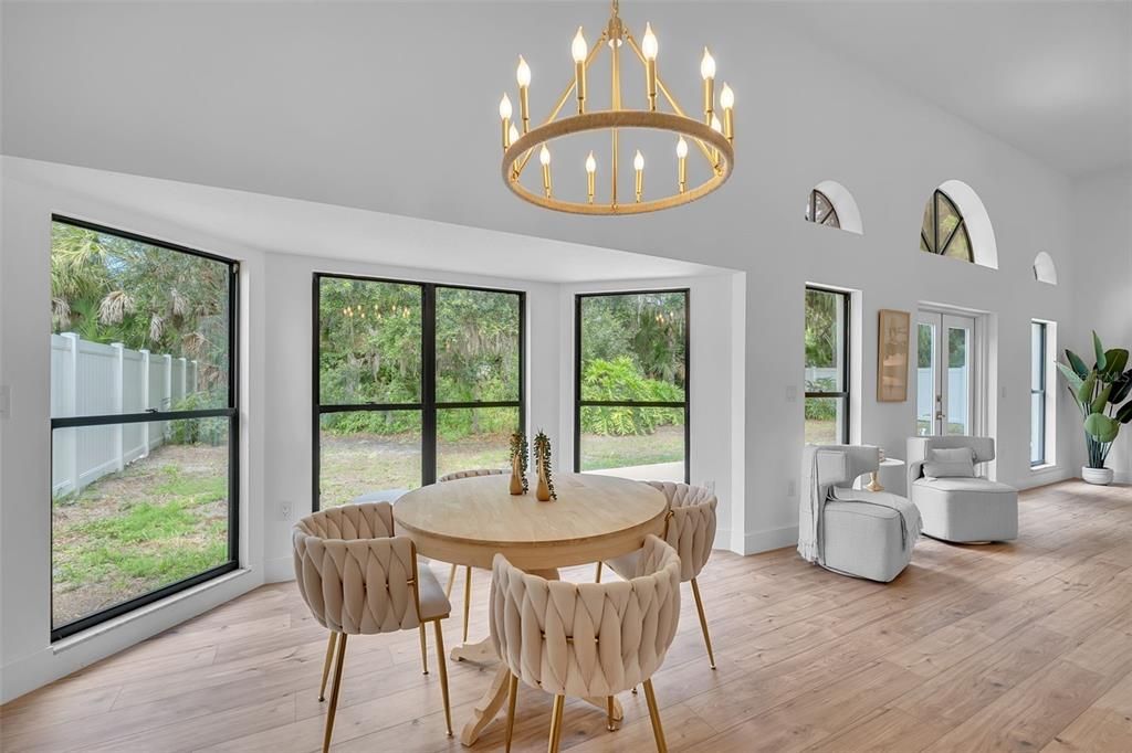 For Sale: $548,000 (3 beds, 2 baths, 1834 Square Feet)
