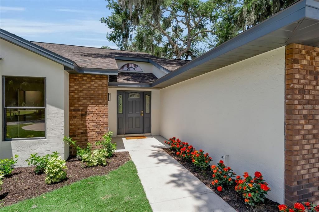 For Sale: $548,000 (3 beds, 2 baths, 1834 Square Feet)