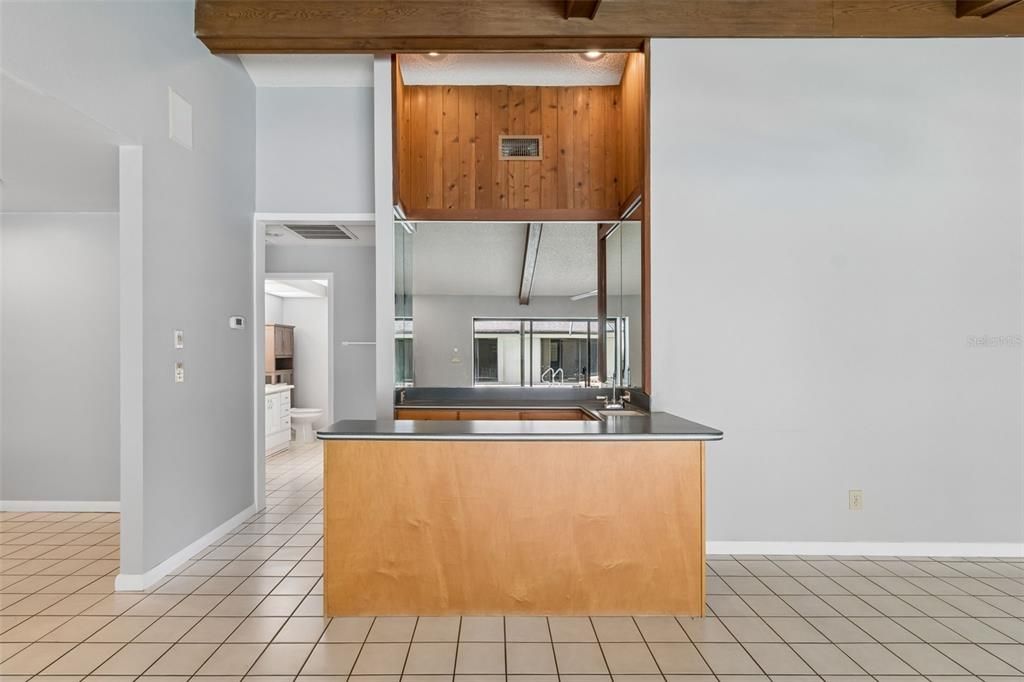 На продажу: $749,900 (5 спален, 4 ванн, 4202 Квадратных фут)