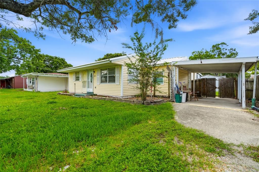 For Sale: $165,000 (3 beds, 2 baths, 1244 Square Feet)