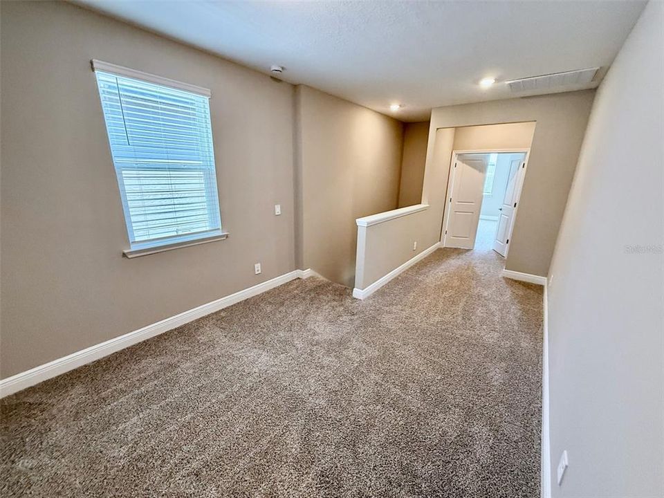 В аренду: $3,200 (4 спален, 2 ванн, 2082 Квадратных фут)