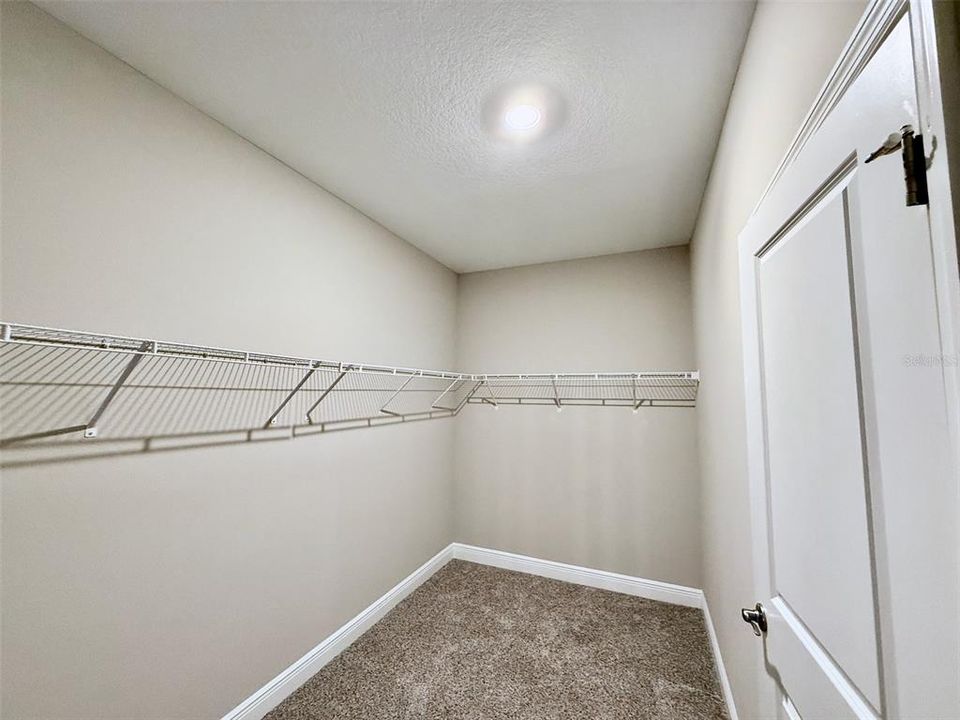 В аренду: $3,200 (4 спален, 2 ванн, 2082 Квадратных фут)