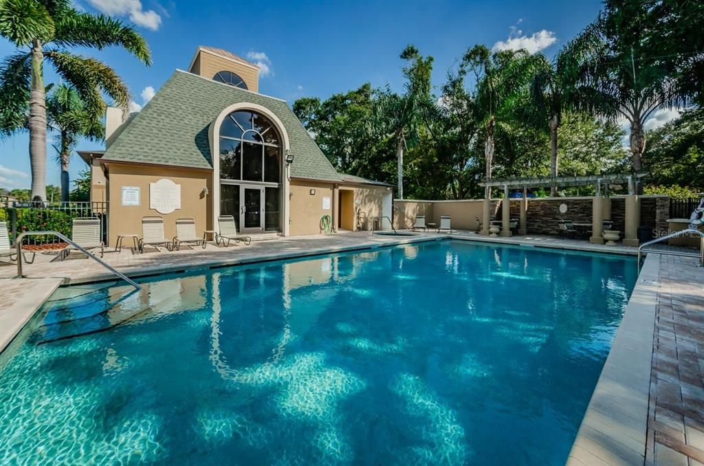 En Venta: $219,900 (2 camas, 2 baños, 1138 Pies cuadrados)