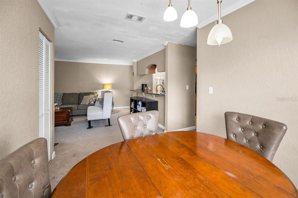 En Venta: $219,900 (2 camas, 2 baños, 1138 Pies cuadrados)