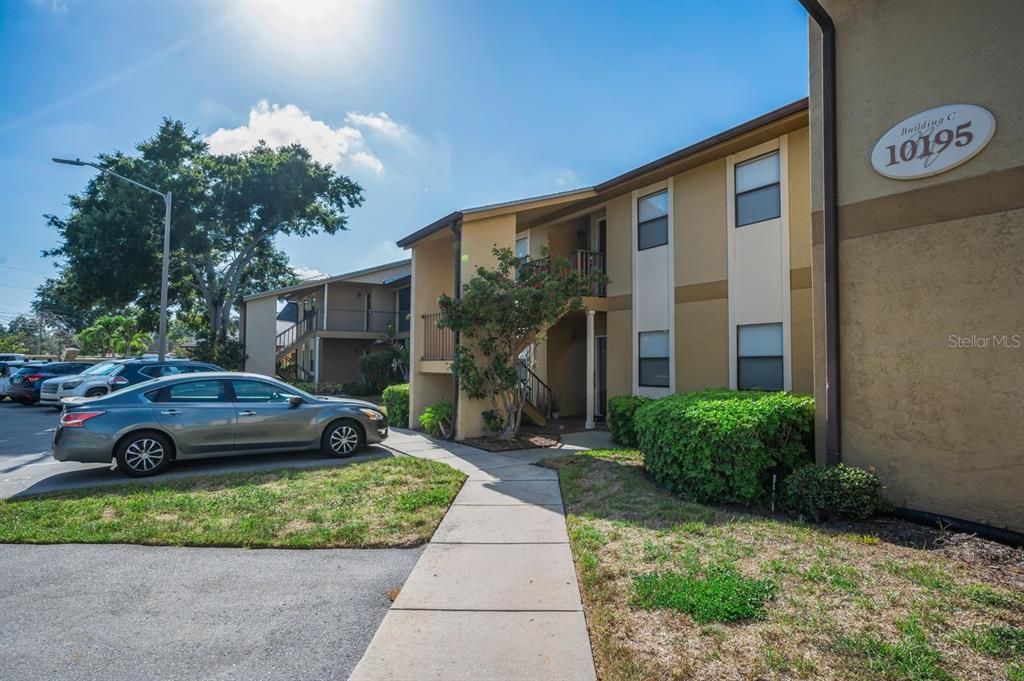 En Venta: $219,900 (2 camas, 2 baños, 1138 Pies cuadrados)
