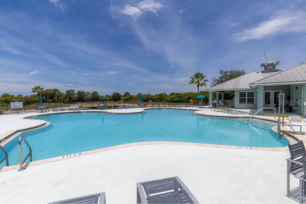 For Rent: $2,200 (3 beds, 2 baths, 1151 Square Feet)