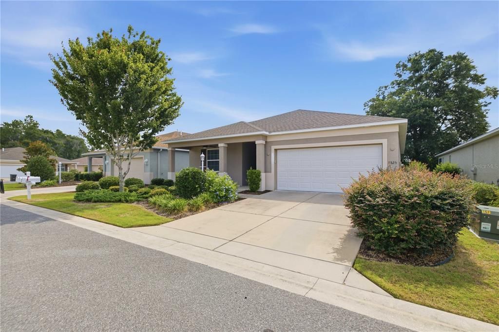 For Sale: $317,500 (3 beds, 2 baths, 1746 Square Feet)