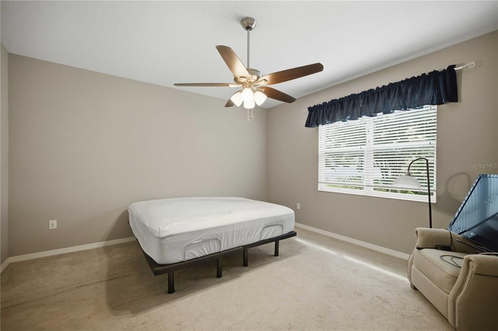 For Sale: $317,500 (3 beds, 2 baths, 1746 Square Feet)