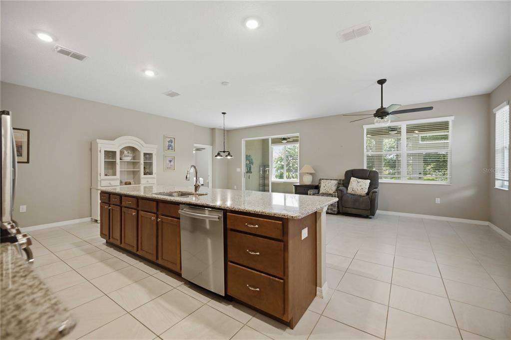 For Sale: $317,500 (3 beds, 2 baths, 1746 Square Feet)