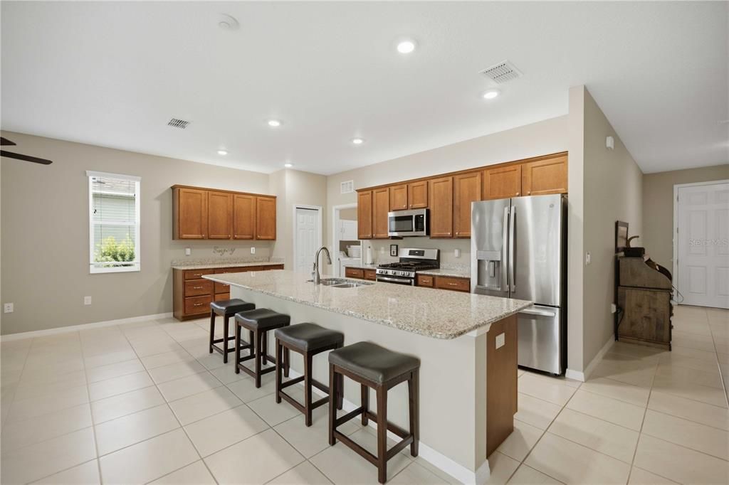 For Sale: $317,500 (3 beds, 2 baths, 1746 Square Feet)