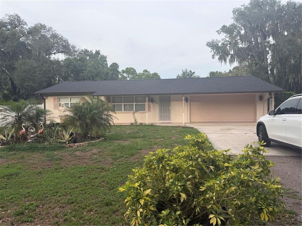 For Sale: $359,900 (2 beds, 1 baths, 1064 Square Feet)