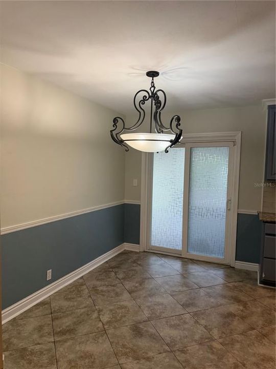 For Sale: $359,900 (2 beds, 1 baths, 1064 Square Feet)