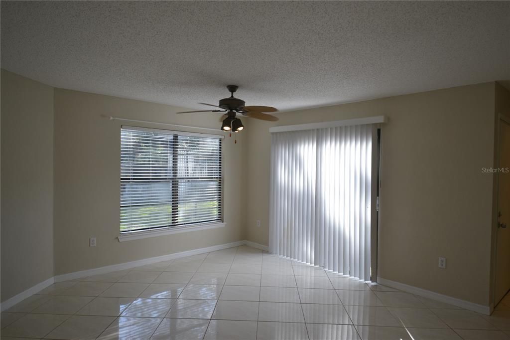 For Rent: $1,950 (2 beds, 2 baths, 1050 Square Feet)