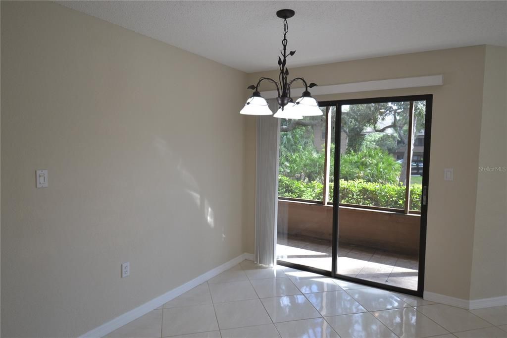 For Rent: $1,950 (2 beds, 2 baths, 1050 Square Feet)