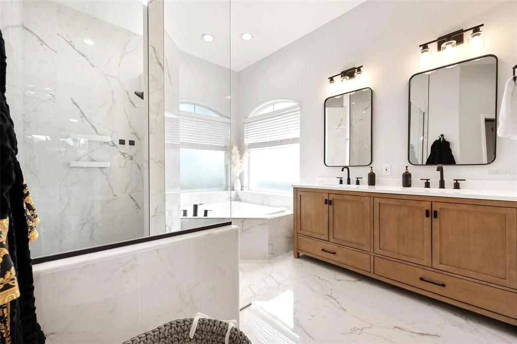 For Sale: $775,000 (4 beds, 3 baths, 2828 Square Feet)