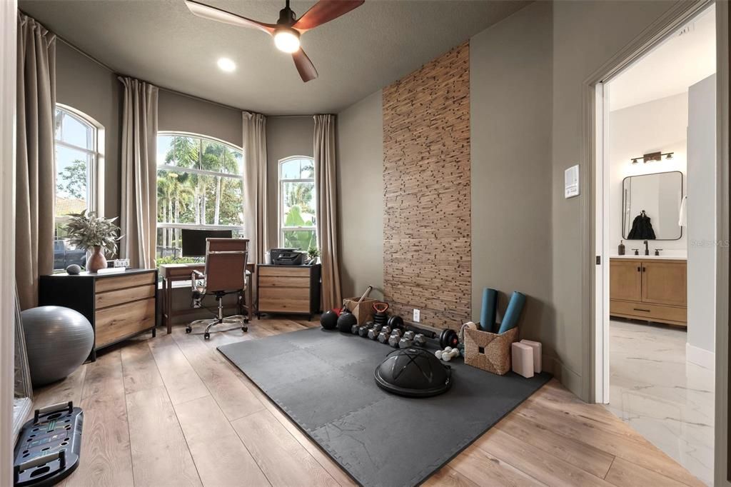 For Sale: $775,000 (4 beds, 3 baths, 2828 Square Feet)