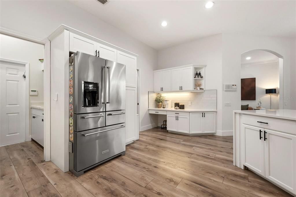 For Sale: $775,000 (4 beds, 3 baths, 2828 Square Feet)
