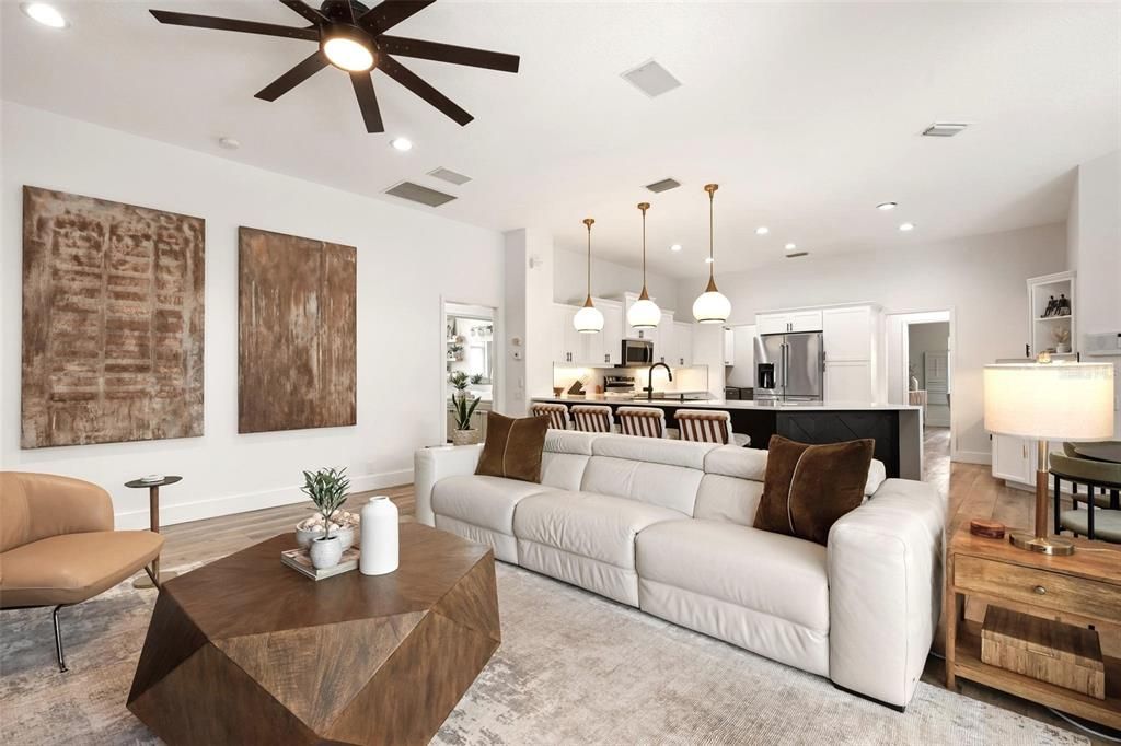 For Sale: $775,000 (4 beds, 3 baths, 2828 Square Feet)