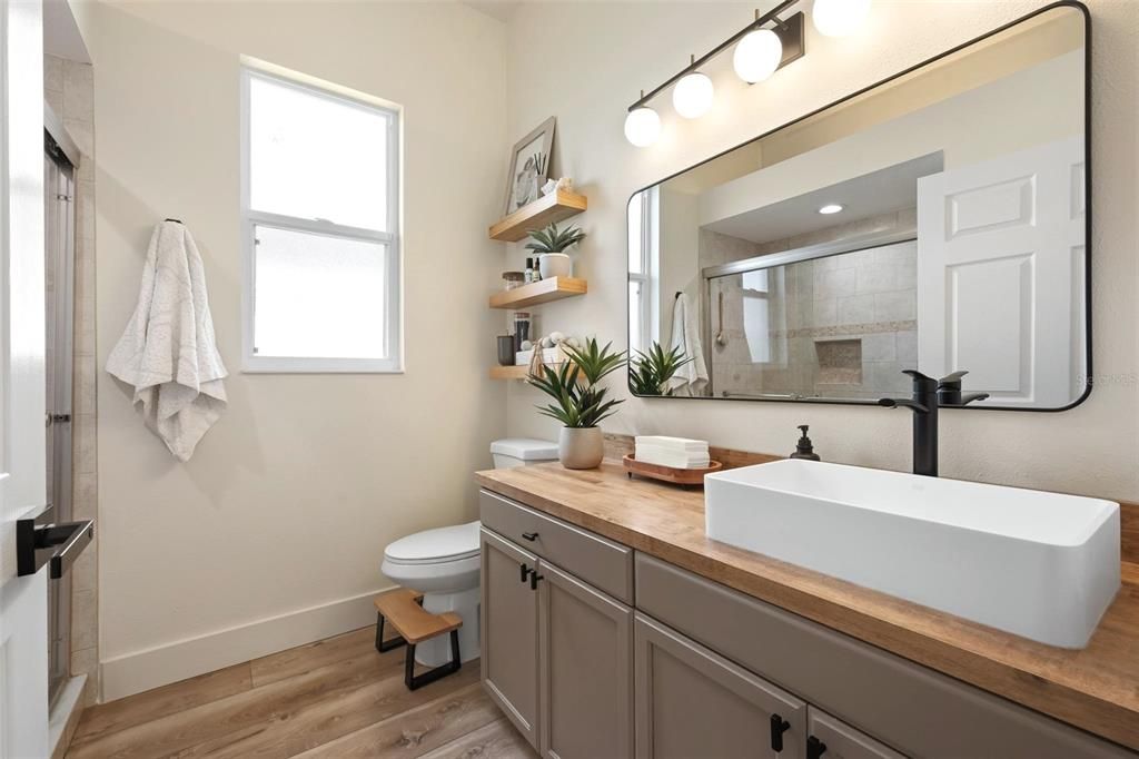For Sale: $775,000 (4 beds, 3 baths, 2828 Square Feet)