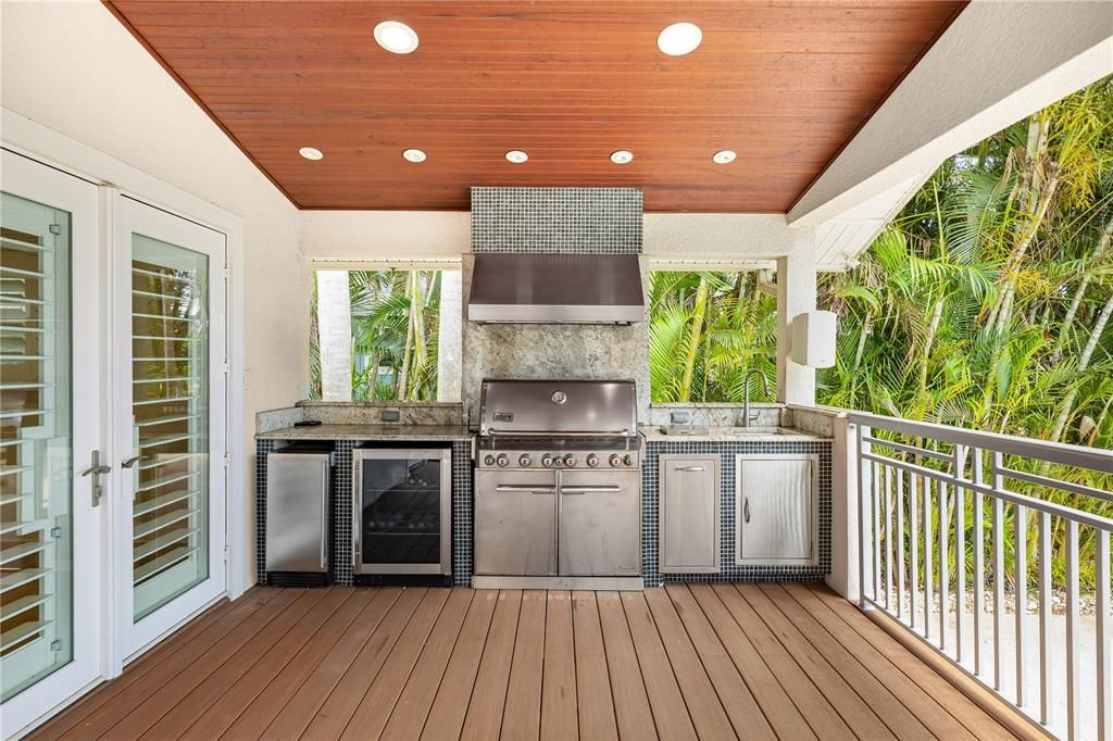 For Sale: $1,525,000 (4 beds, 3 baths, 2763 Square Feet)