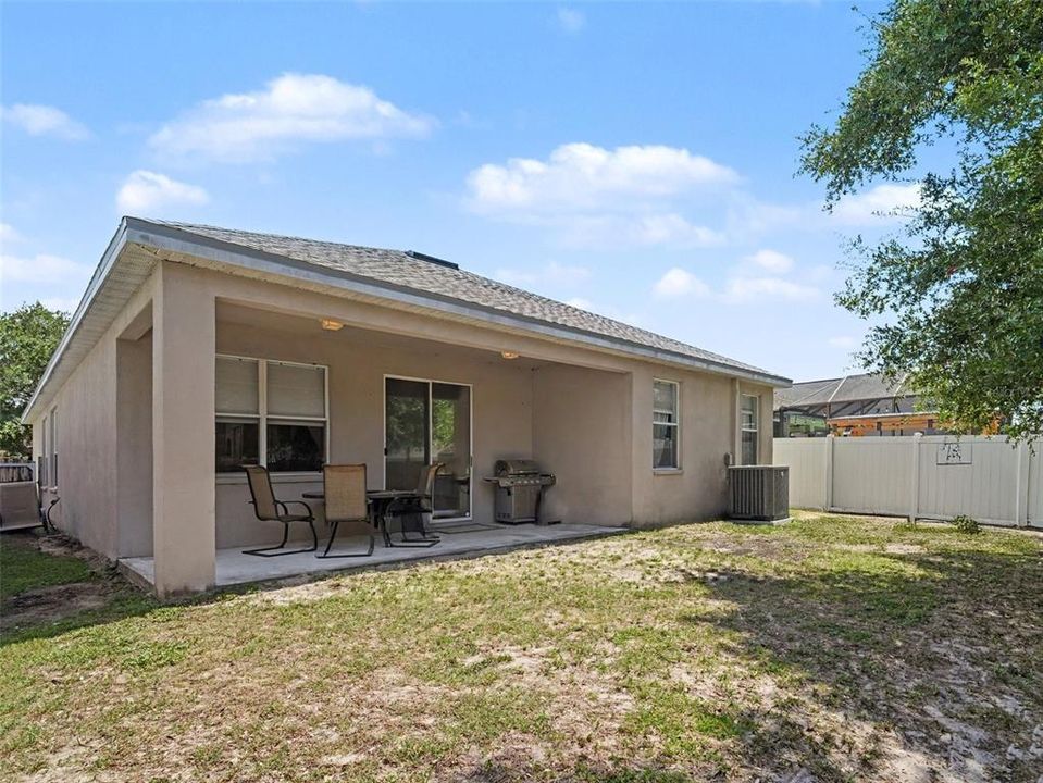 Active With Contract: $330,000 (3 beds, 2 baths, 2035 Square Feet)