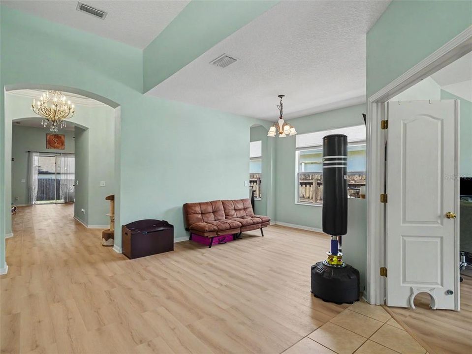 Active With Contract: $330,000 (3 beds, 2 baths, 2035 Square Feet)
