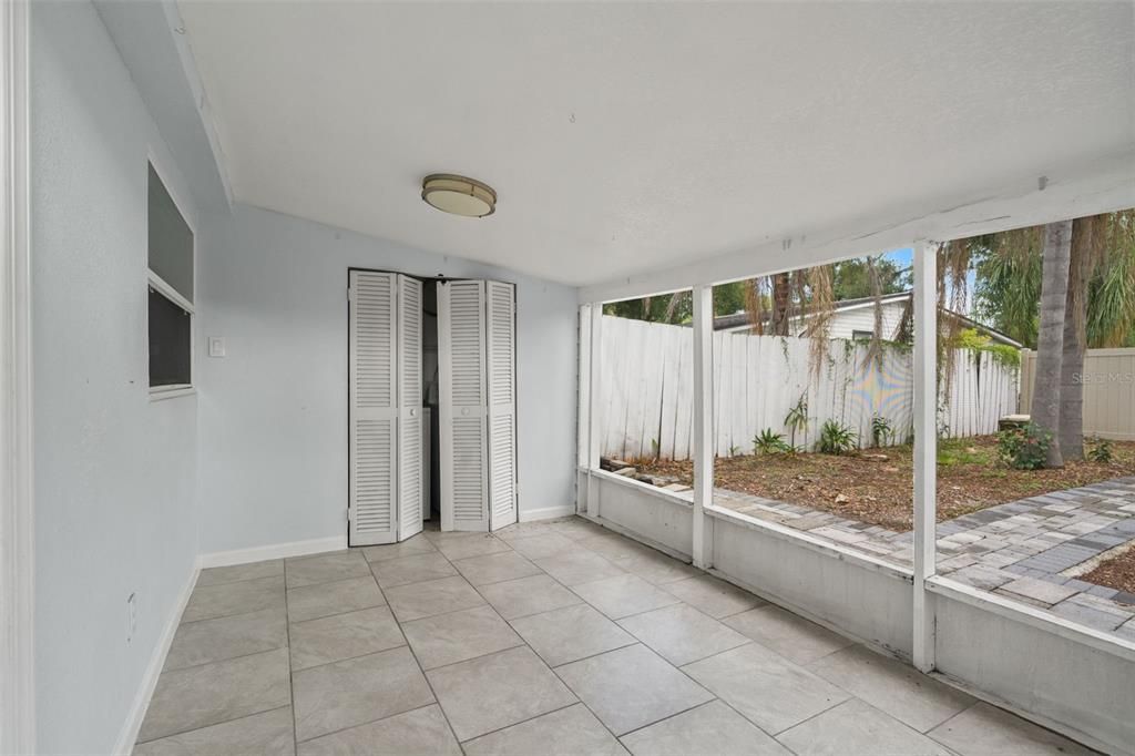 En Venta: $550,000 (3 camas, 3 baños, 1564 Pies cuadrados)