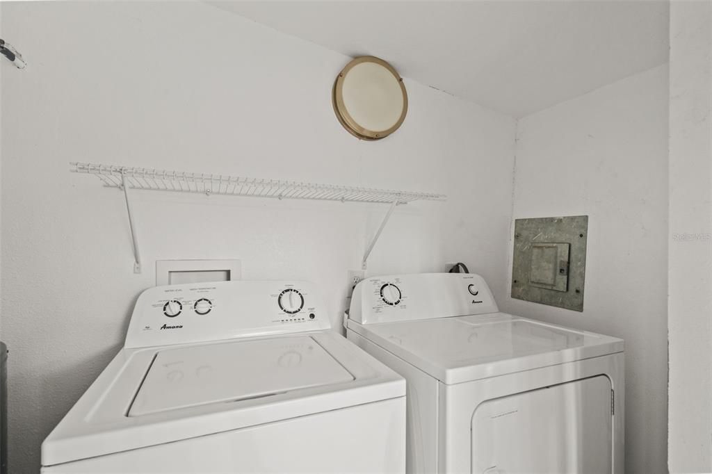 En Venta: $550,000 (3 camas, 3 baños, 1564 Pies cuadrados)