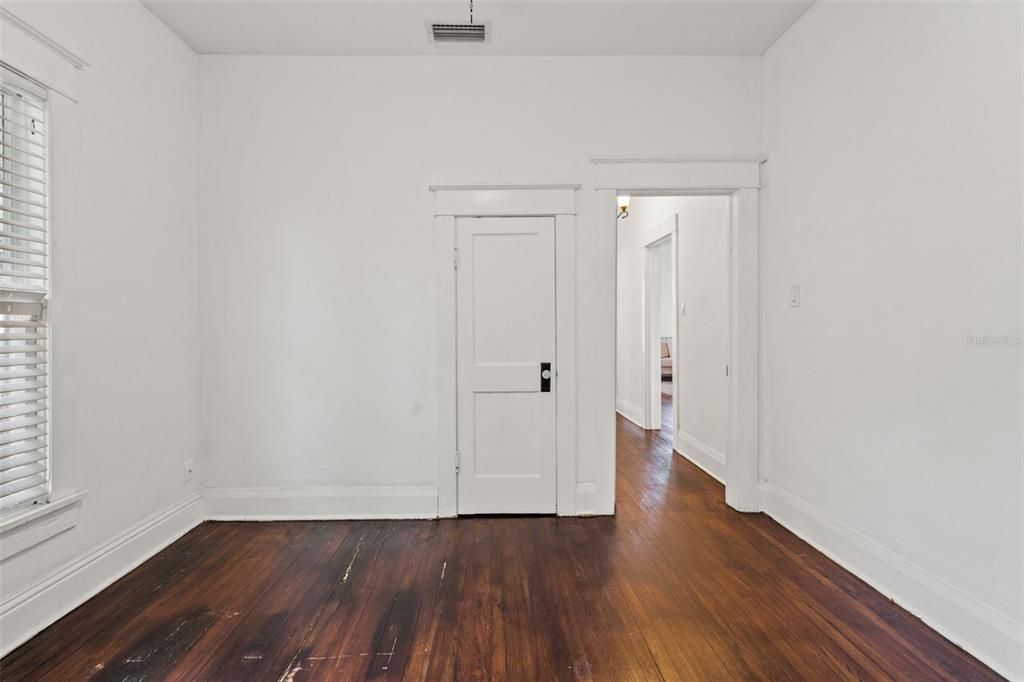En Venta: $550,000 (3 camas, 3 baños, 1564 Pies cuadrados)