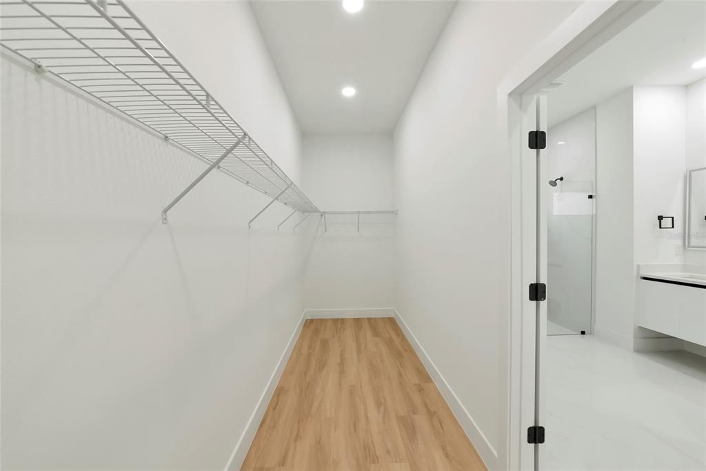 For Sale: $469,000 (3 beds, 2 baths, 1741 Square Feet)
