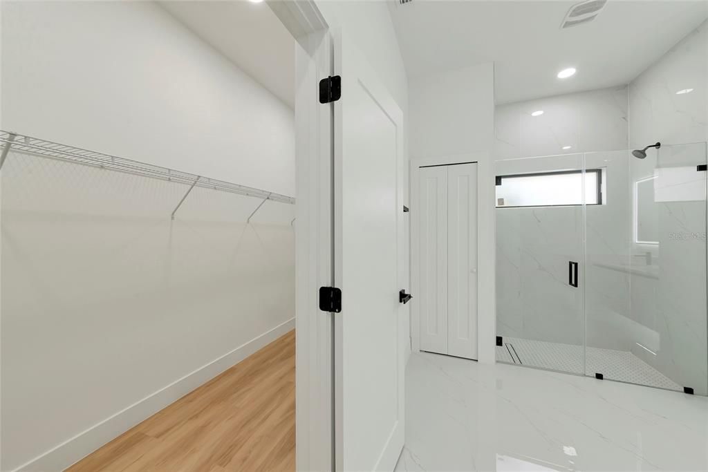 For Sale: $469,000 (3 beds, 2 baths, 1741 Square Feet)