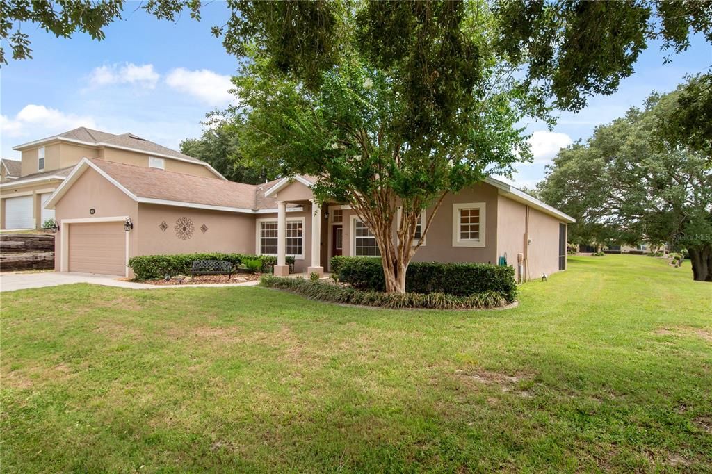 For Sale: $443,000 (3 beds, 2 baths, 2084 Square Feet)